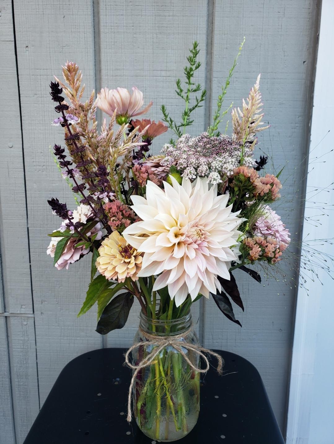 [SOLD OUT] 5 Week Seasonal Bouquet Subscription